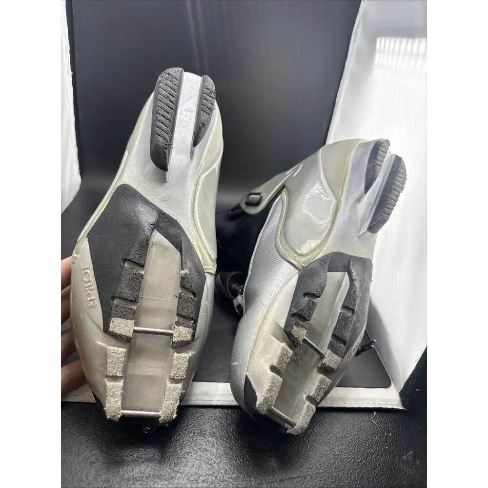 Fischer RC9 Cross Country Ski Boots Gray Black Adult Size 9.5 Nordic XC